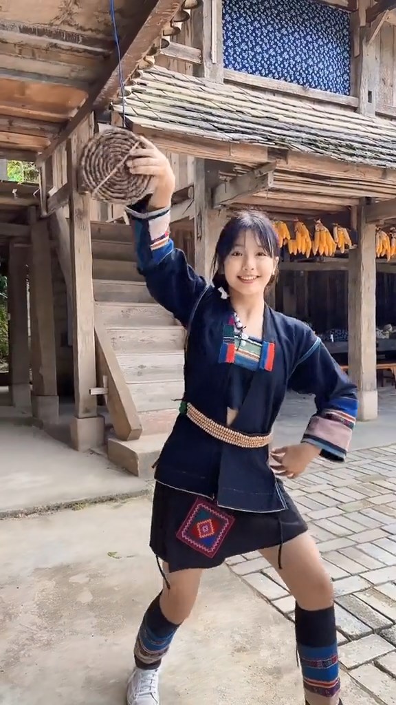 น้องมี่